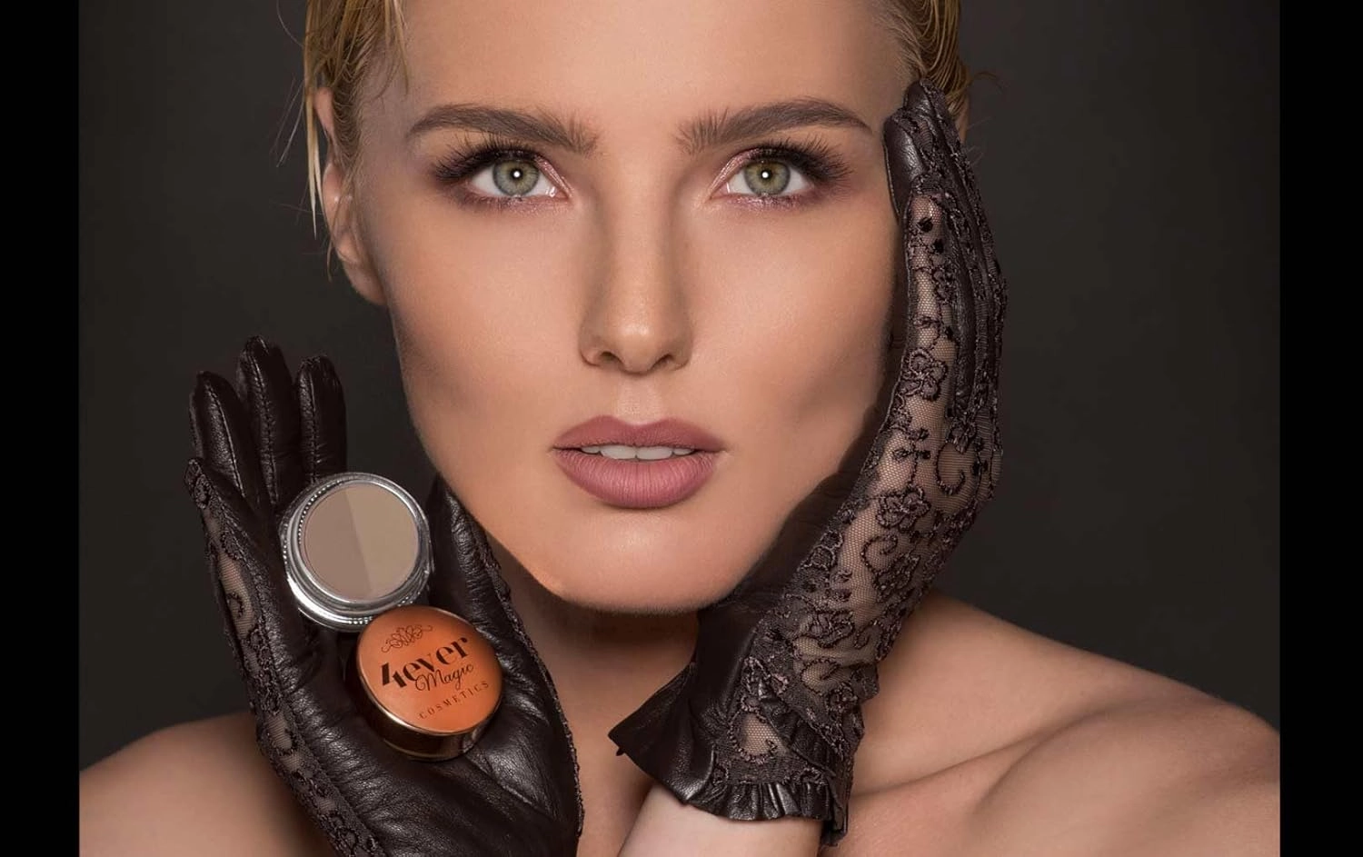 4ever Magic Cometics Double Shade Seductive Eyebrow Gel (0.14oz) - Cruelty Free & Vegan - Smudge Free - Enriched with Castor Oil - Long Lasting - Water Resistant - Made in USA (Abracadabra Black)