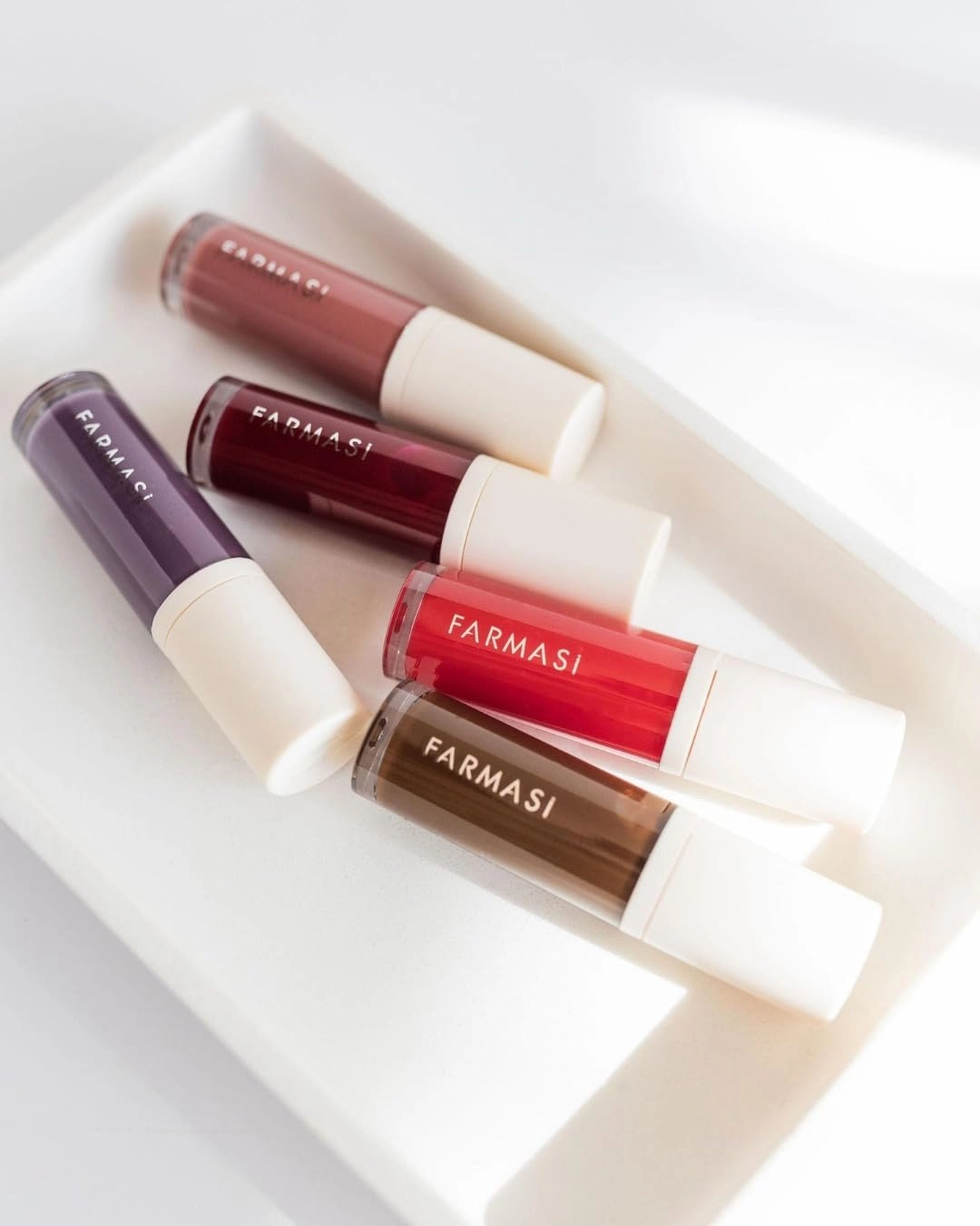 FARMASi Tinted Lip Plumper, Plumping Lip Gloss, Promoting Natural Circulation for Fuller, Younger Looking Lips, Hydrating, High-Shine, Volumizes, 0.2 fl.oz (04 Hot Chocolate, 0.2)