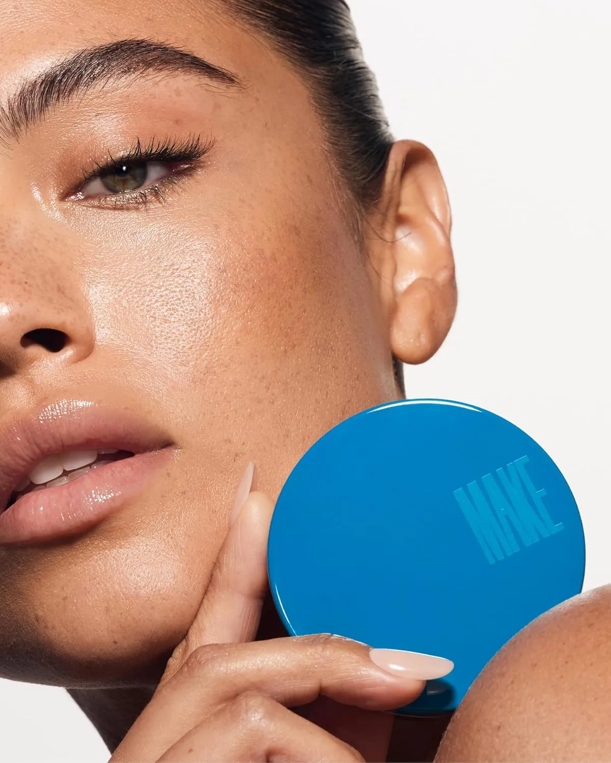 MAKE Beauty Skin Mimetic Microsuede Bronzer Powder - Matte Bronzing Powder Contour, Buildable Formula, Non Comedogenic, Long Lasting Color. Shade - Full Moon, for Fair Skin