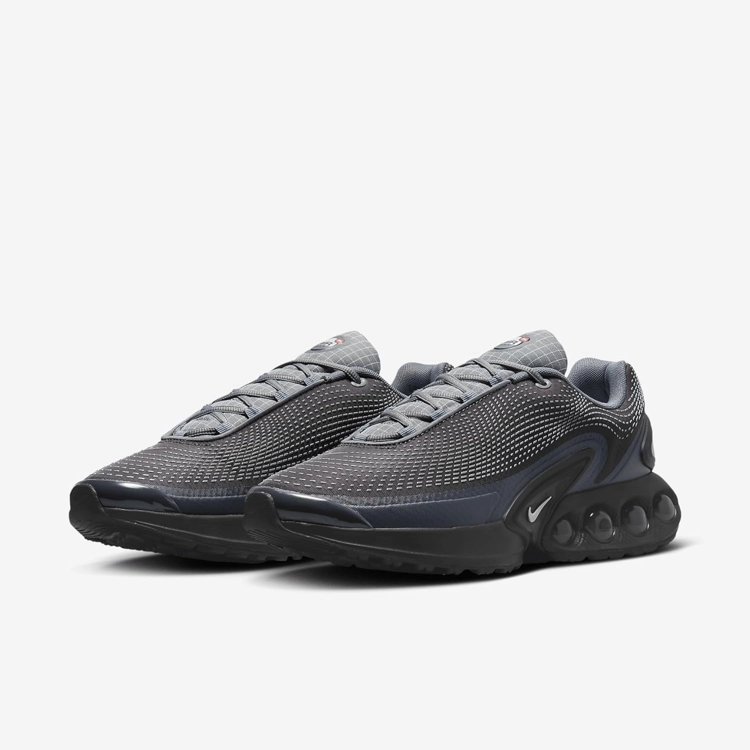 Nike Air Max DN Winterized Shoes (HQ3816-001, Anthracite/Smoke Grey/Black/Photon Dust)